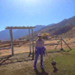 Meet your Posher, Laura